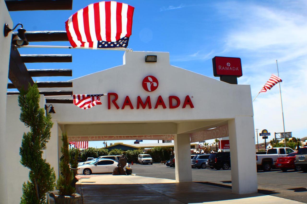 Ramada By Wyndham Kingman Hotel Esterno foto